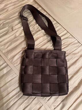 Vintage Harvey’s Seatbelt Woven Crossbody Shoulder Bag - Dark Brown